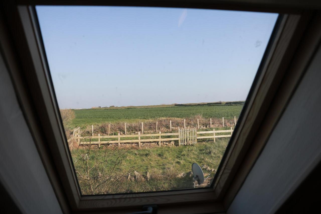 Landunvez Les Gites Aux Volets Roses מראה חיצוני תמונה